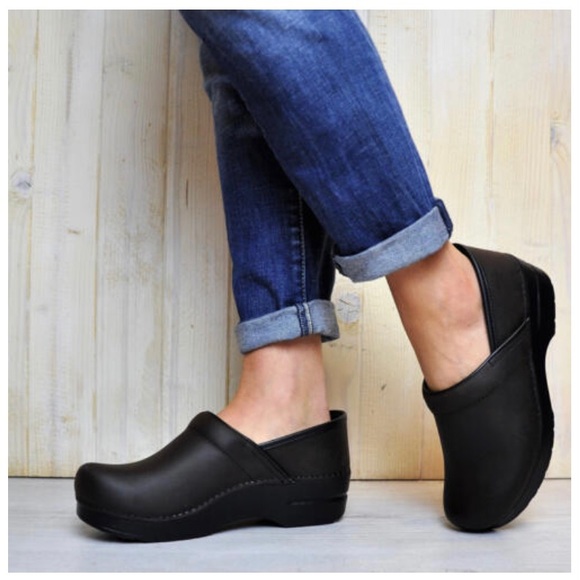 Dansko Clogs Oiled Leather Sz 39 Narrow - Picture 2 of 14